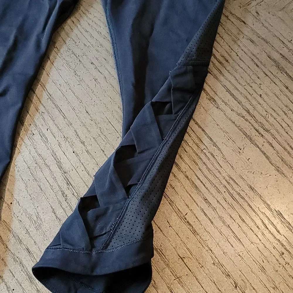 lululemon athletica lululemon size